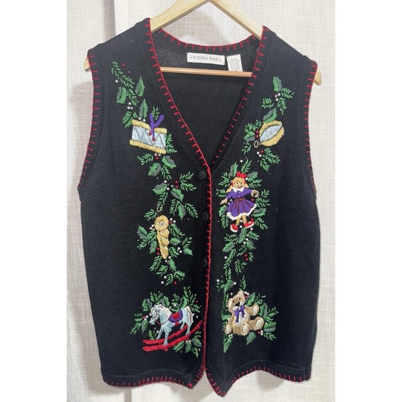 Victoria Jones Woman Sweaters - Vintage Victoria Jones Women's M Christmas Embroidered‎ Beaded Sweater Vest